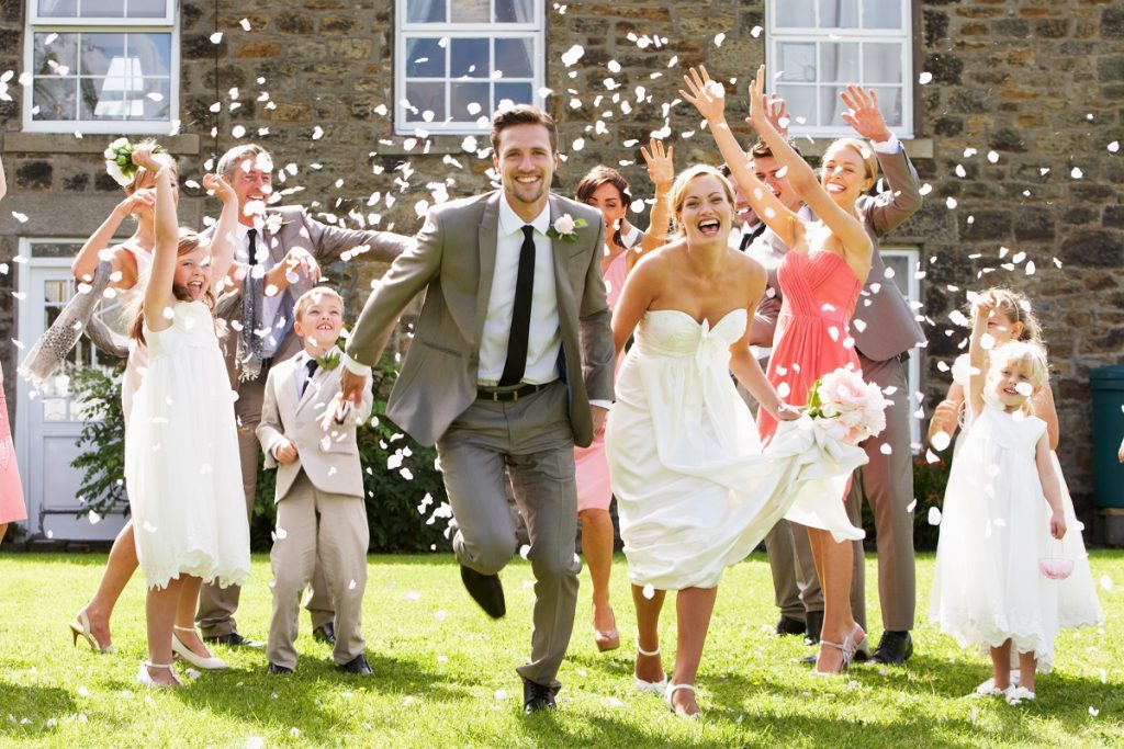 guests throwing confetti